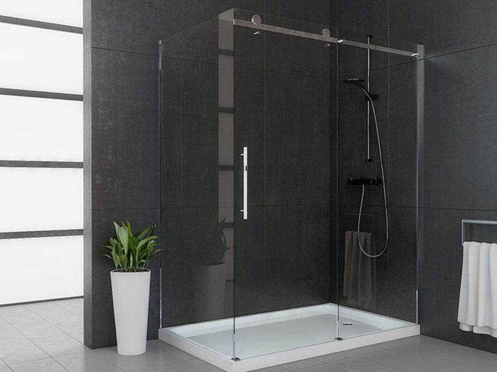 Kelowna Shower Glass